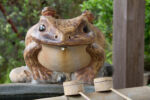 Der Screin scheint der Kröte gweiht zu sein Inari
